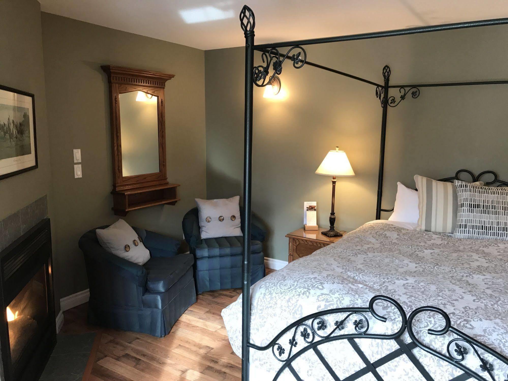 Lady Macdonald Country 4*