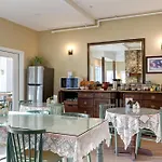 Lady Macdonald Country Inn